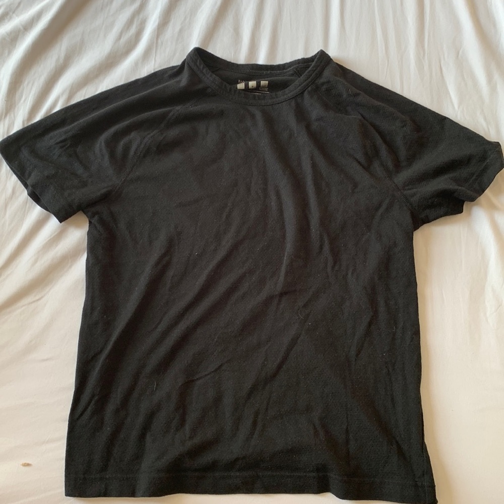 Mesh tee